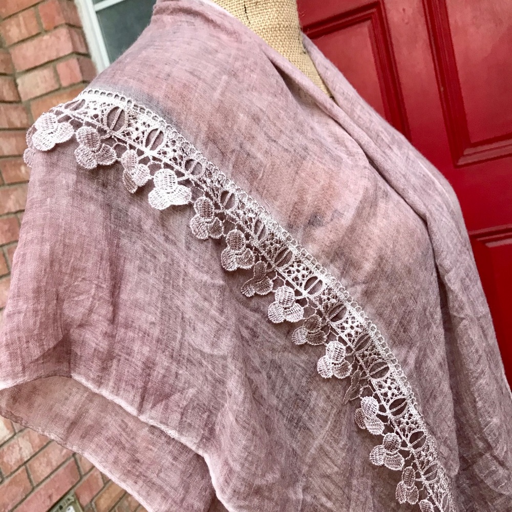New Kimono in Rose, coverup or sarong. Also worn with shorts or jeans. Adorable. - Picture 2 of 5